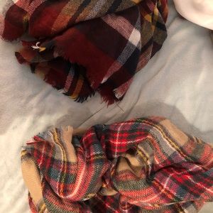 Plaid scarfs!